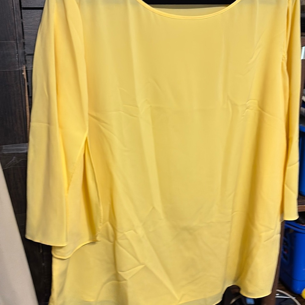 Chico's Women's Split Sleeve Tunic Top Size 3 US XL Yellow Boat Neck Spring